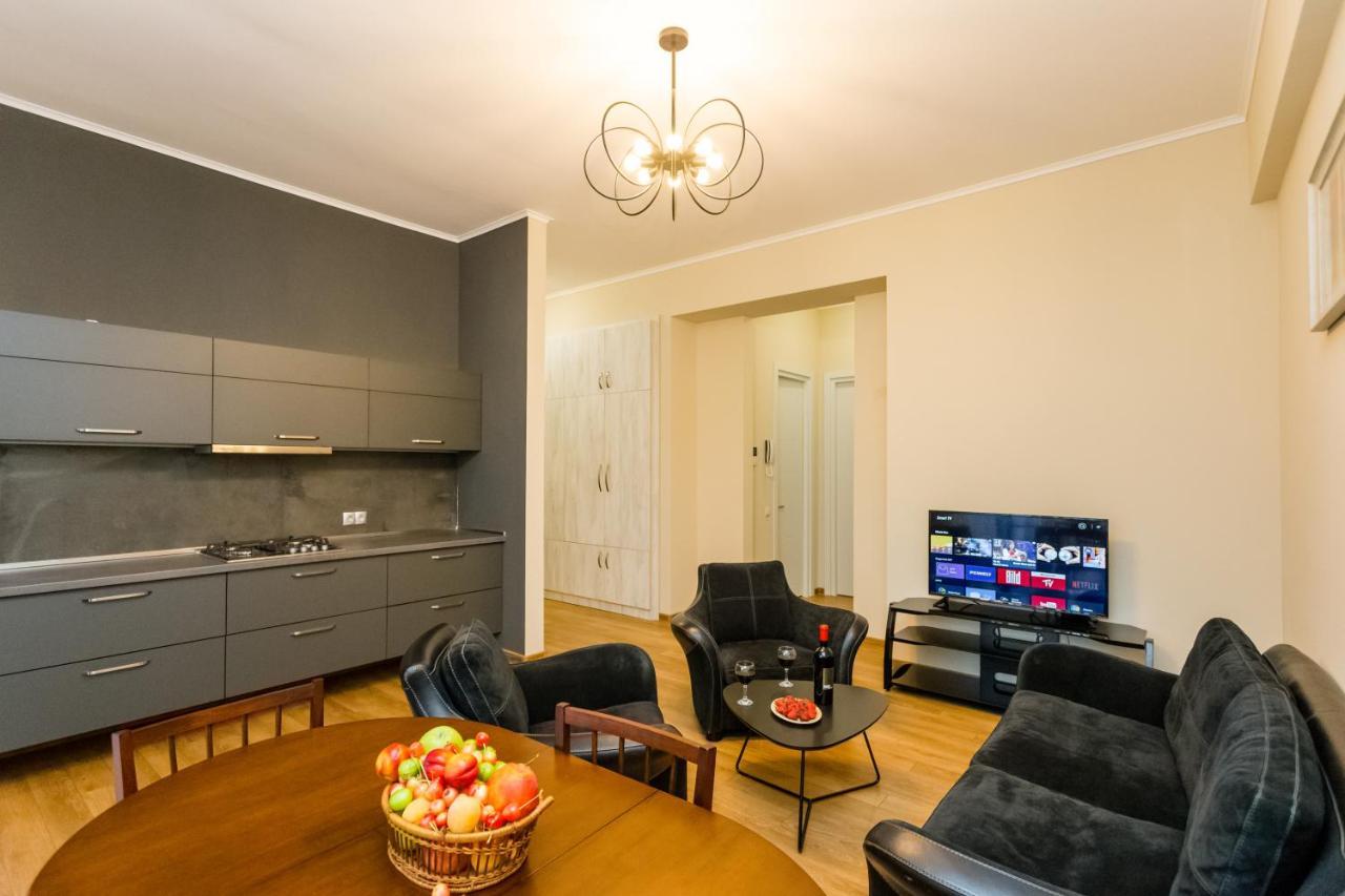 New!-Downtown Apartment Ll Тбілісі Екстер'єр фото