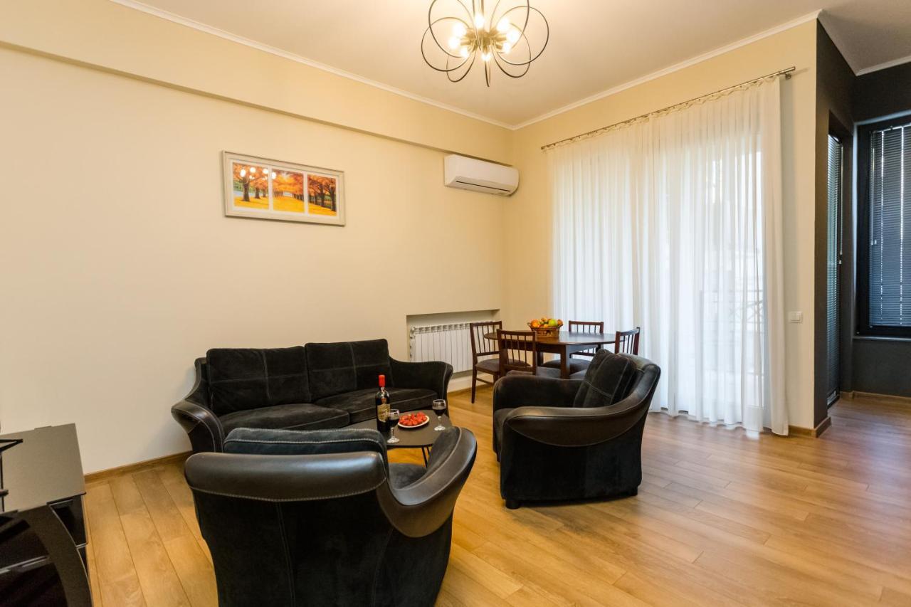 New!-Downtown Apartment Ll Тбілісі Екстер'єр фото